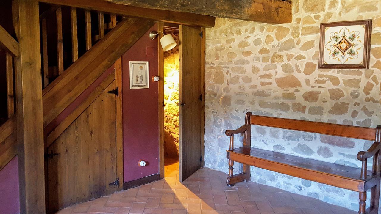 Вилла La Torre Blanca Кардона Экстерьер фото